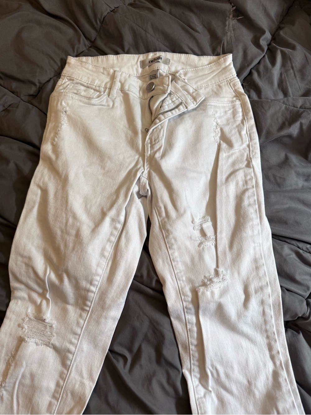 refuge White Distressed Skinny Jeans - Picture 2 of 3